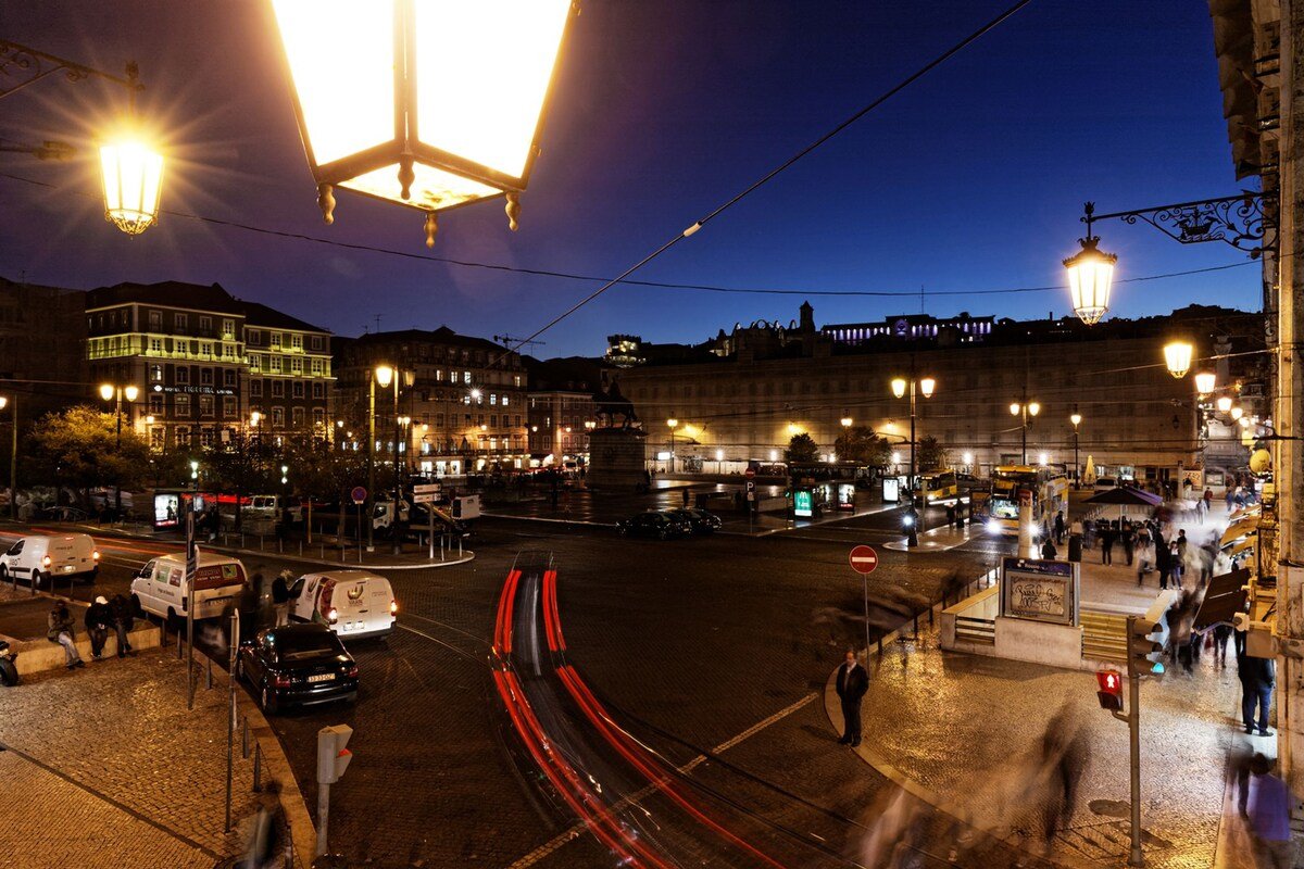 Luxury apartment, excellent location! gallery image 5