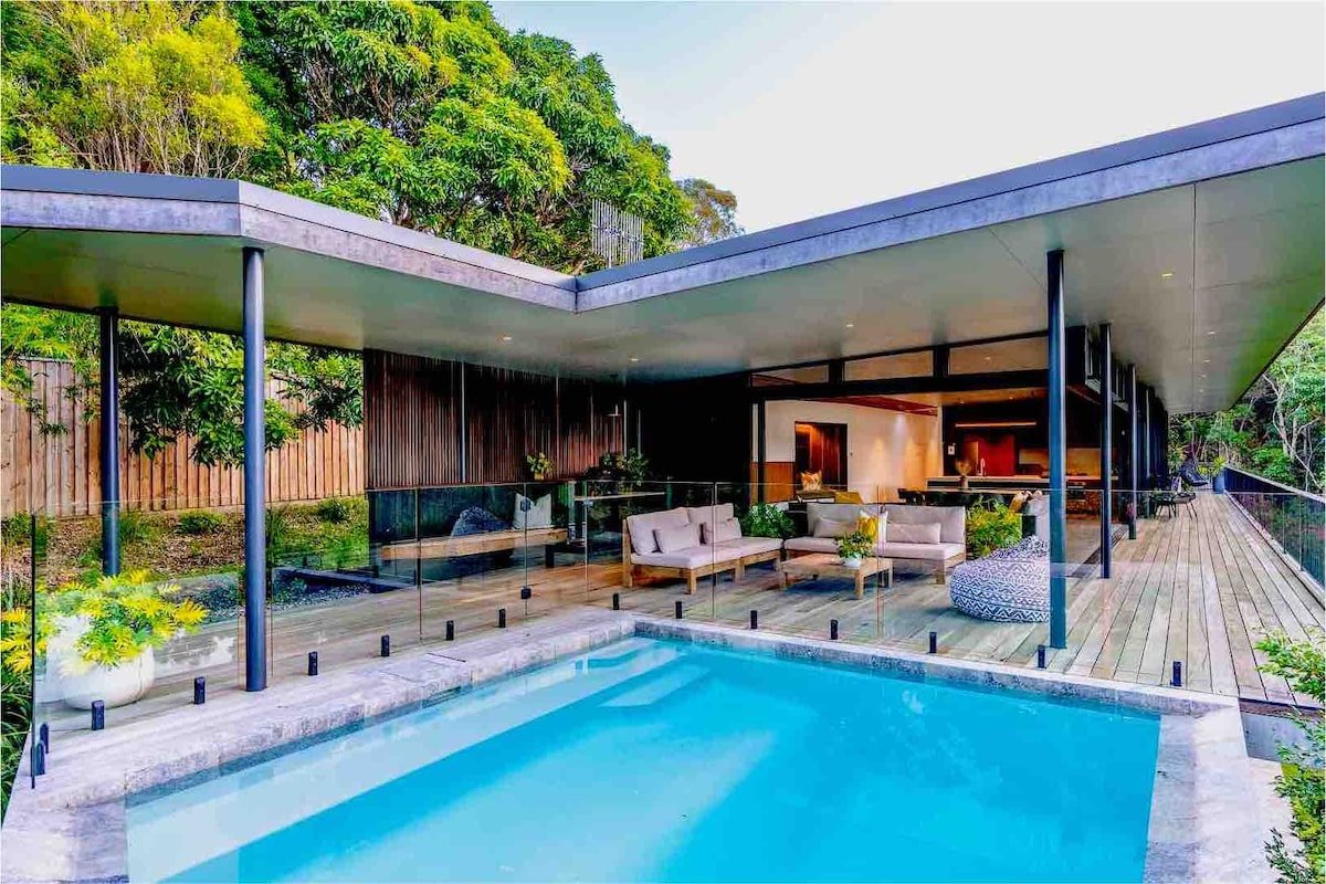 Rainforest Luxe Byron Bay • Heated Pool • Beach gallery image 2
