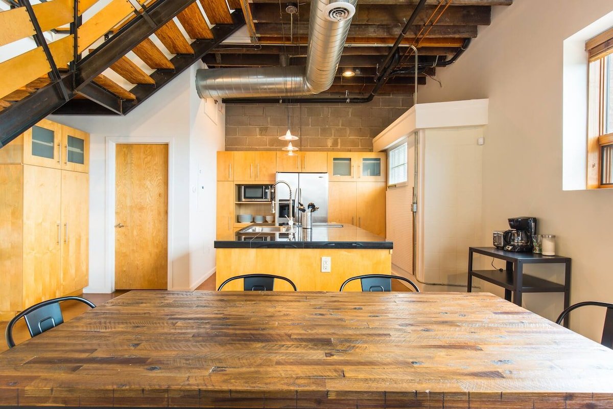 Downtown Industrial Loft in RiNO gallery image 2