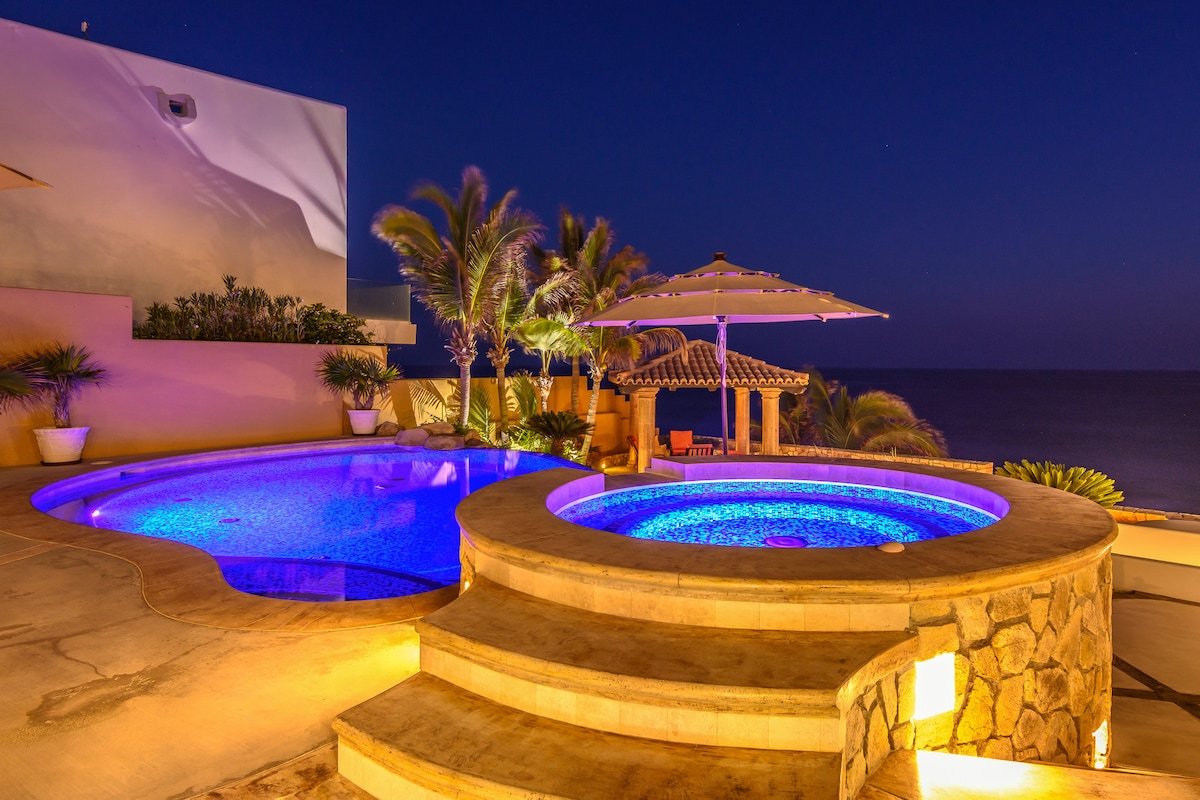 Lavish Coastal Luxury Beachfront Villa Los Cabos gallery image 3
