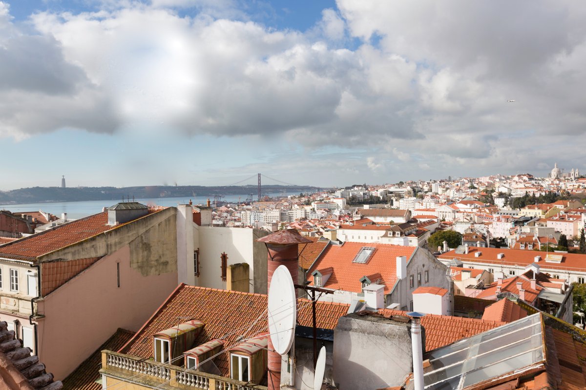 MY LX FLAT Bairro Alto Design Panoramic View