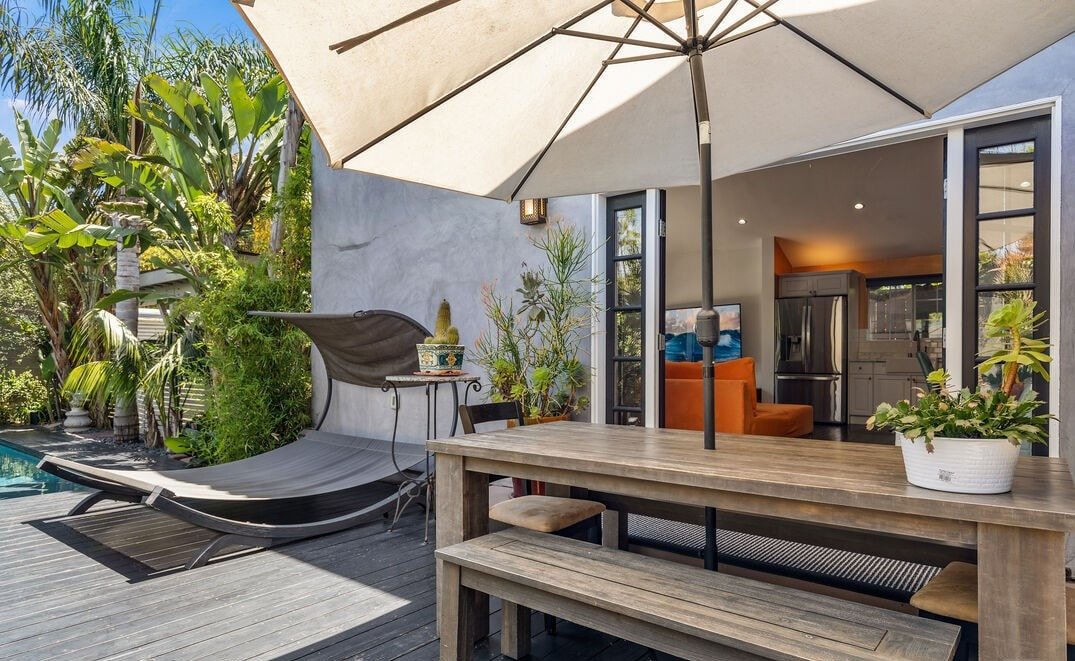 Pool House Oasis Close to Venice & Marina gallery image 5