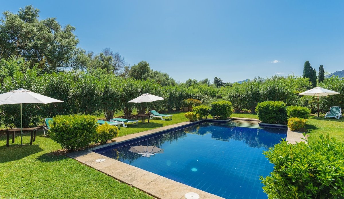 La Maritja Pollensa with beautiful garden and pool gallery image 2