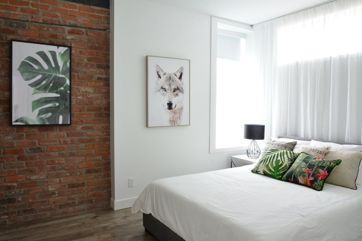 Rare Ground Floor – 5 BR/ 6 BA – Private Courtyard