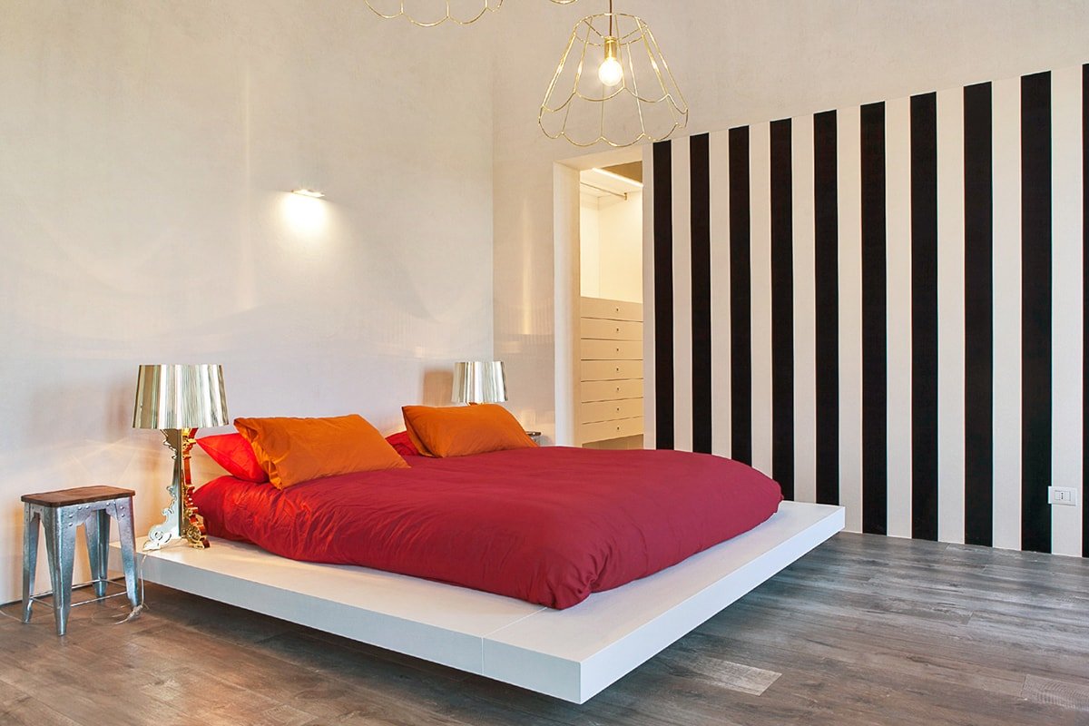 Maude gallery image 5