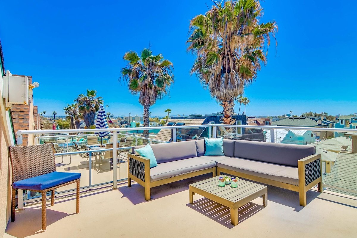 Beach Life & Access – Nautical Beach House gallery image 3