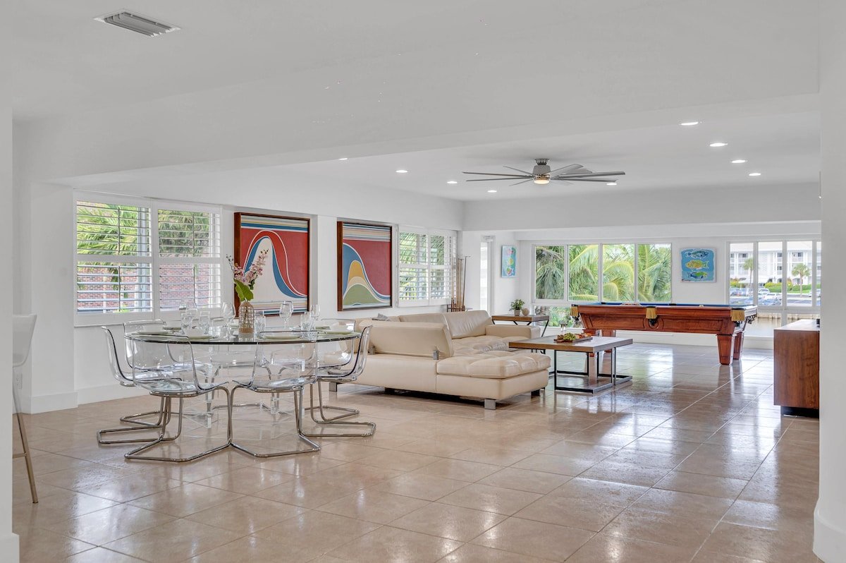 Retreat by Beach | Waterfront | Lago Key gallery image 3