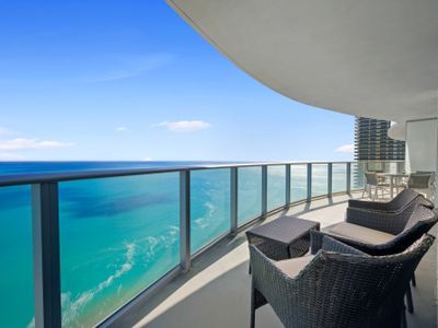 The BEST Ocean front apartment at LYFE Resort!