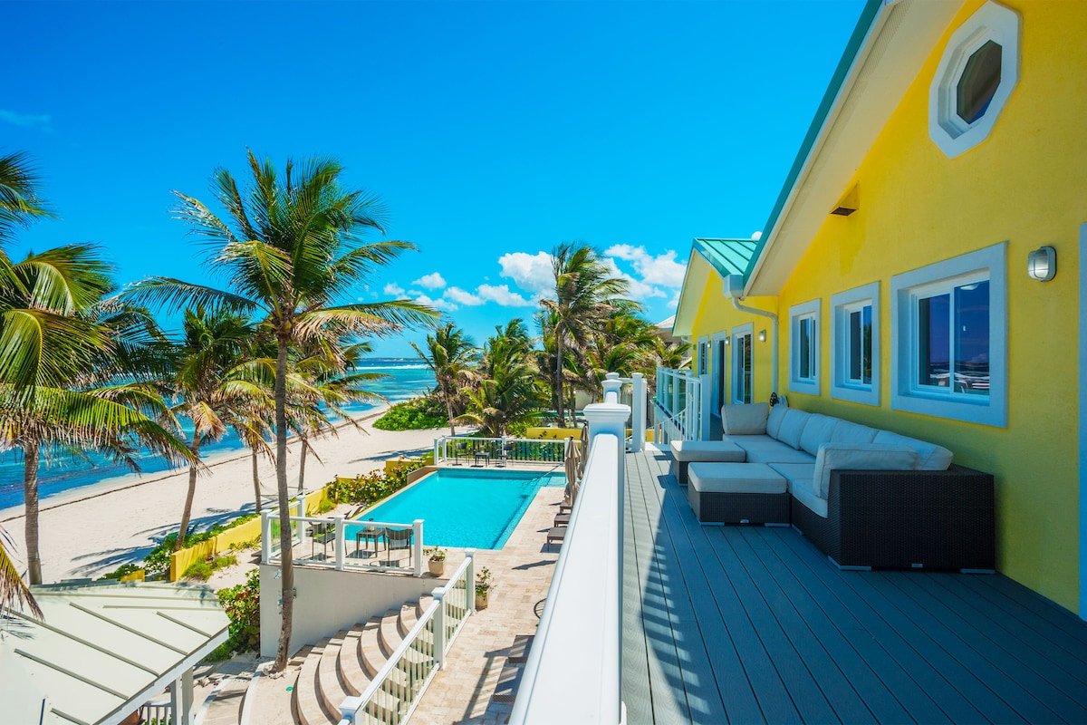 Fischer’s Reef by Grand Cayman Villas