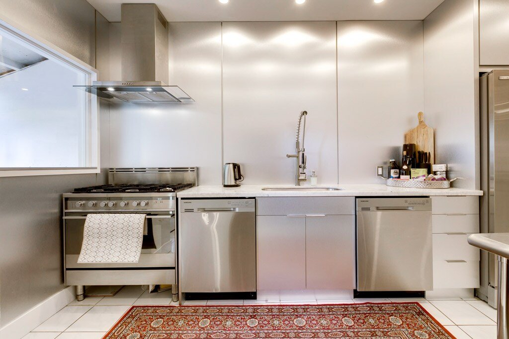 Spacious house in Leslieville gallery image 4