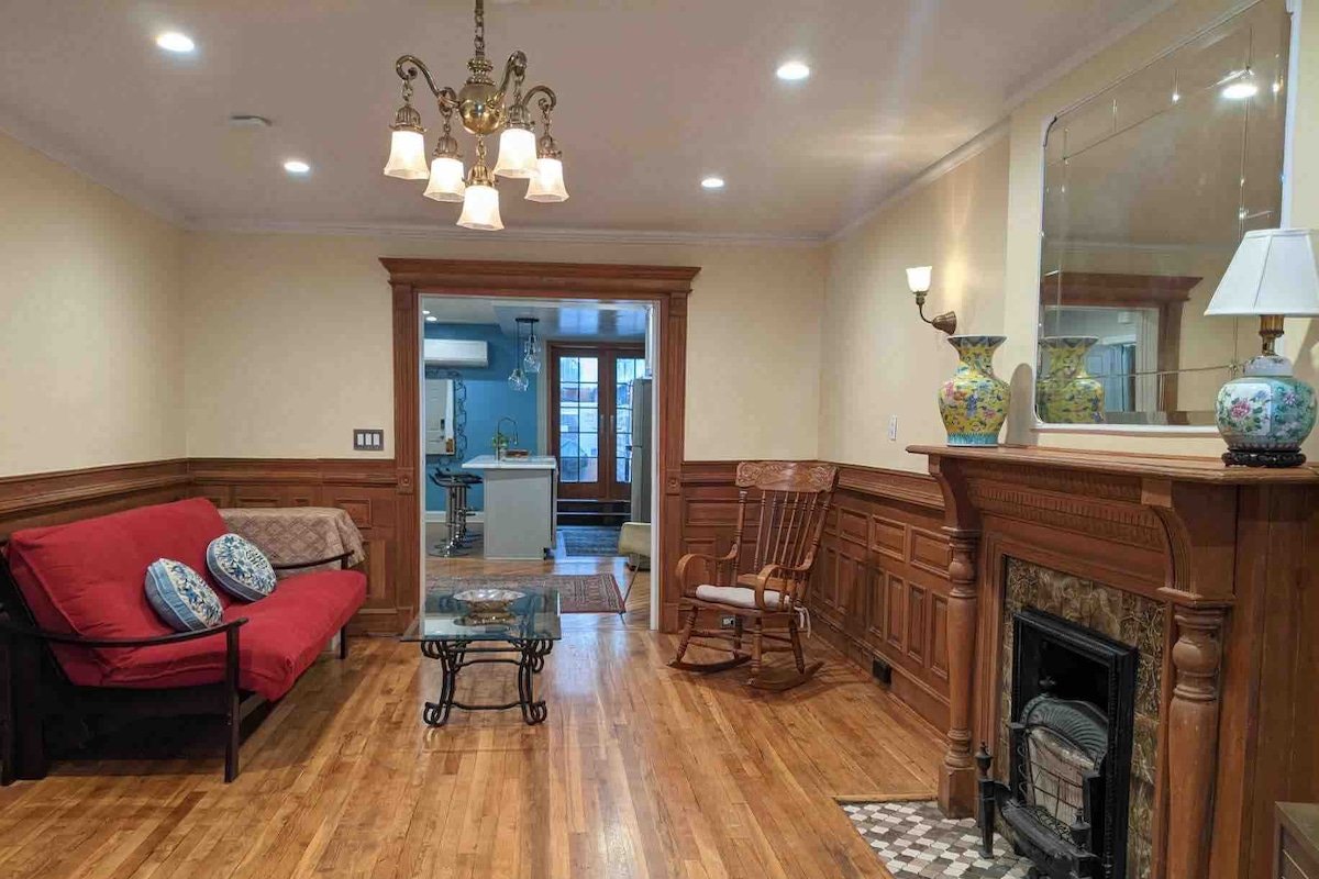 Beautiful Garden Apt-Historic Brooklyn Brownstone gallery image 3