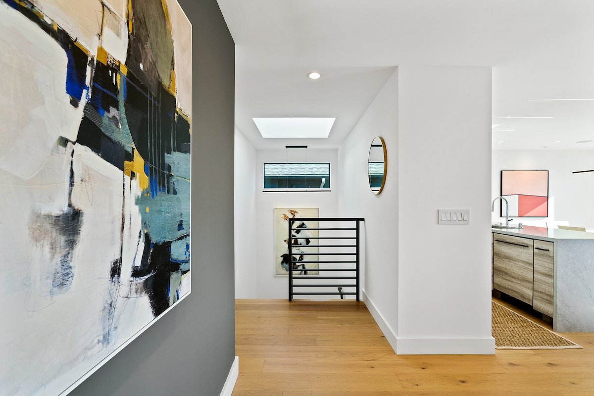 Exceptional 4BR Villa | Monthly Stay | Work & Live gallery image 4