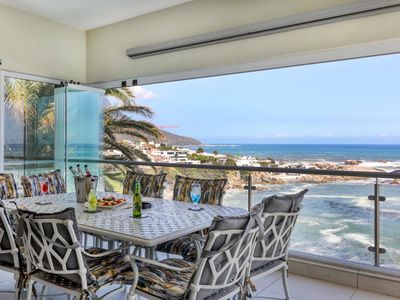 Cape Nights – Stylish Villa, Panoramic Views, Pool