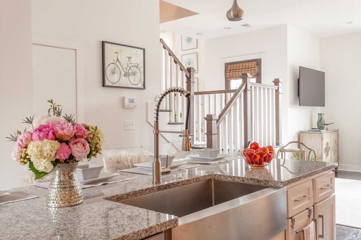 Guest FAV! 12 South, Rez @ the Gulch & Broadway gallery image 4