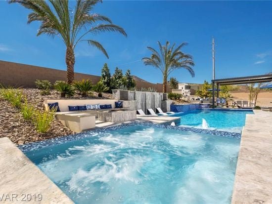 Luxury home close to everything gallery image 2