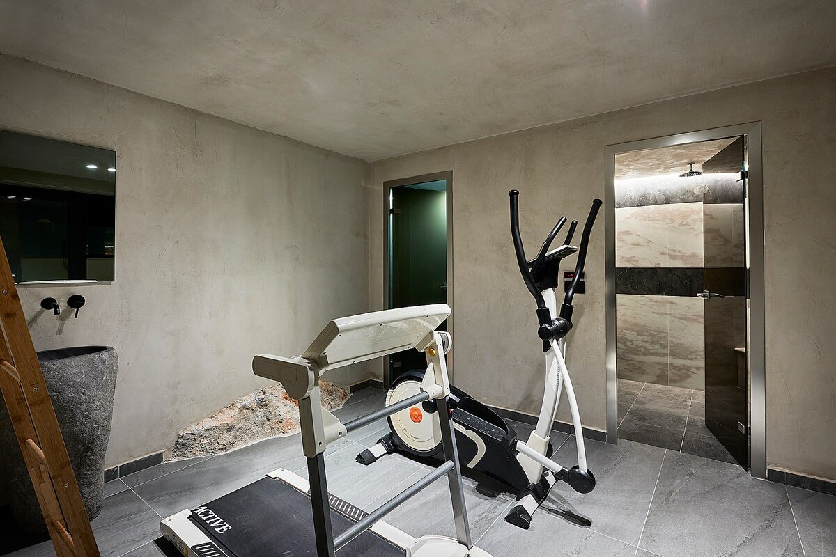 Beachfront, Includes Breakfast & Hotel Services gallery image 4