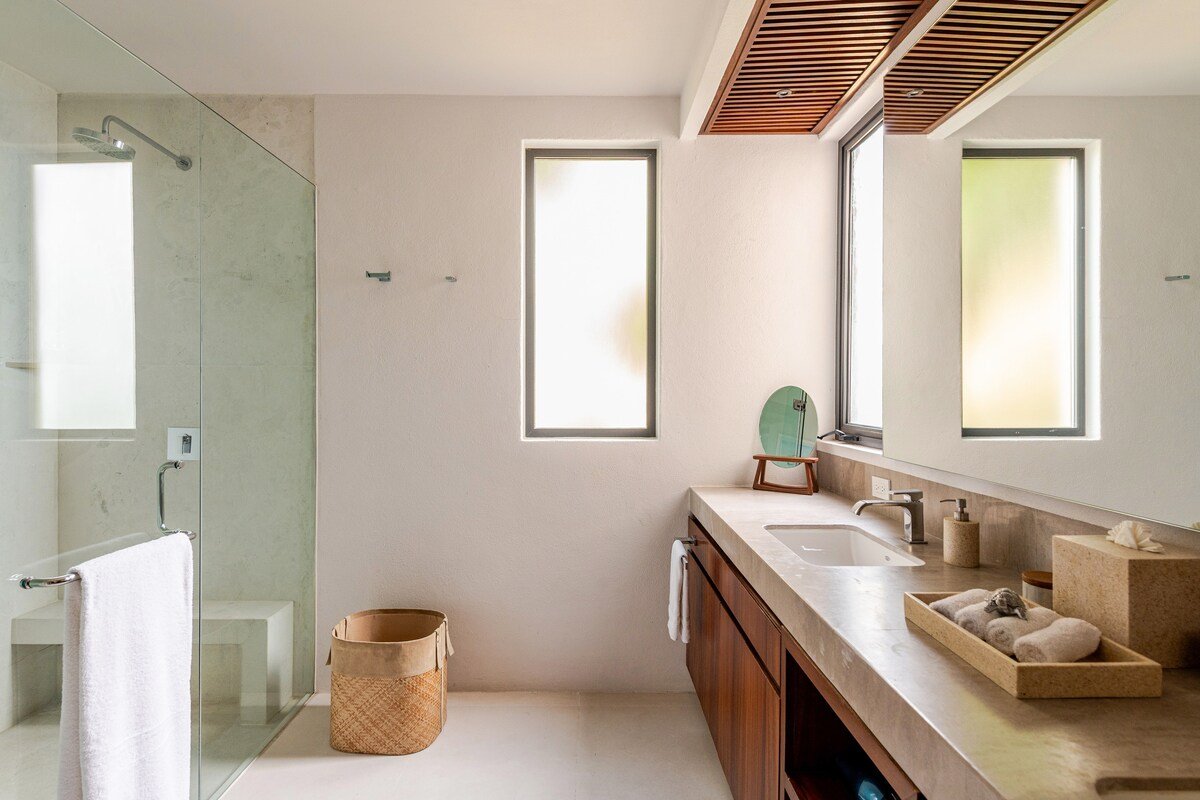 Oceanview Iyari Villa w/ Plunge Pool & Terrace gallery image 5