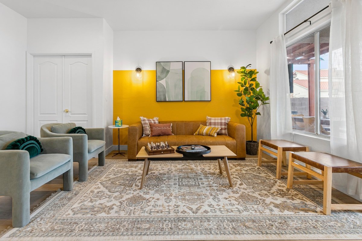 Vegas Getaway w/ Pool, Hot Tub, BBQ & Game Room! gallery image 5