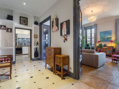 Peninsula centre of Lyon 140 sm quiet (new!)