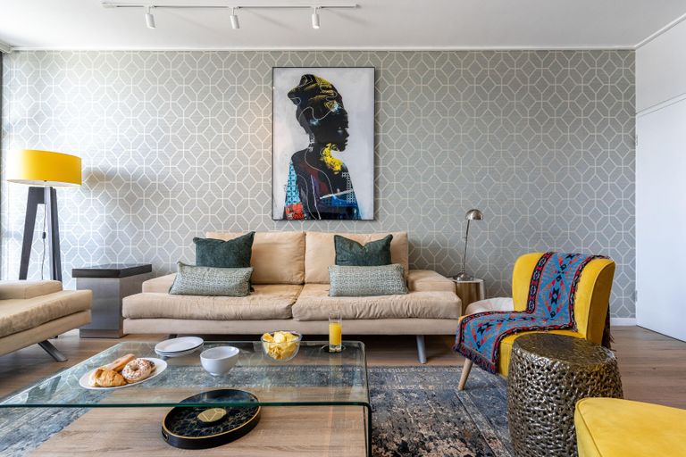 Urban Palette - Modern & Artistic Green Point Apt