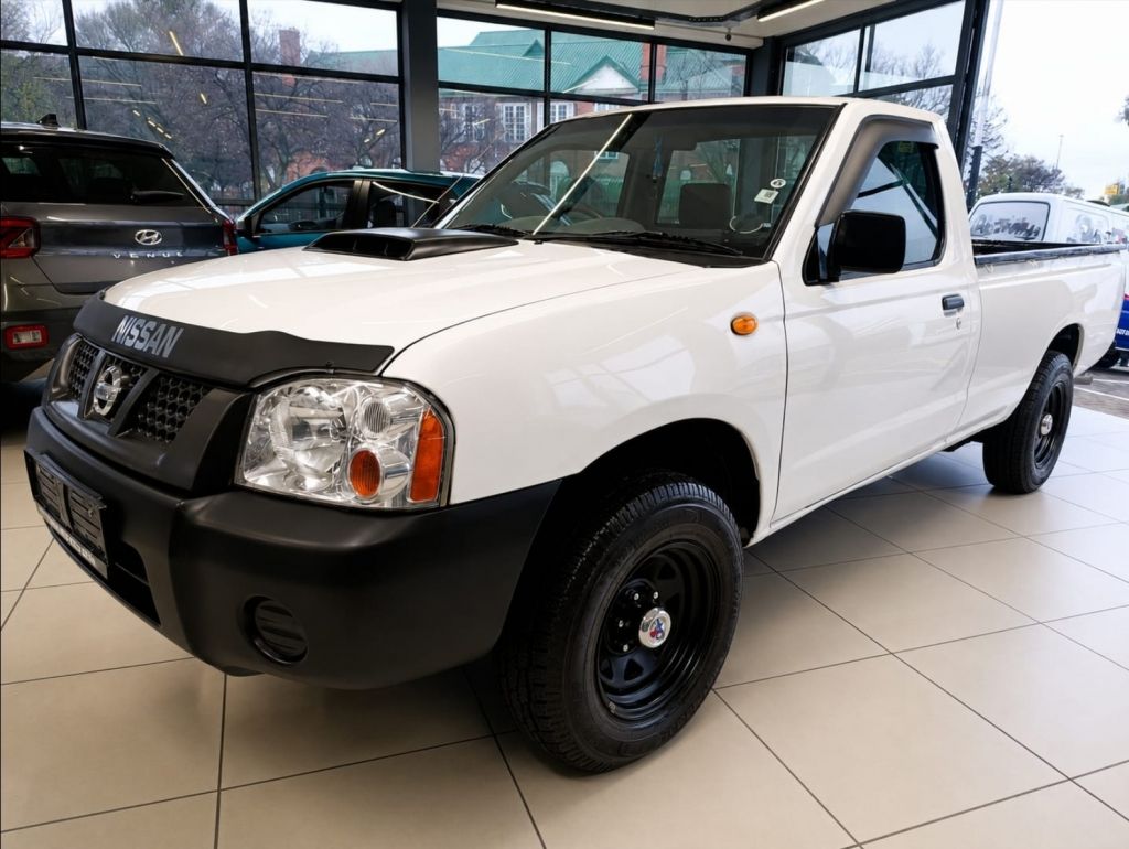NISSAN HARDBODY NP300 2.5 TDi LWB  for Sale in South Africa