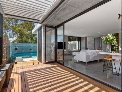 The Concrete Beach Pad! -pool and spa