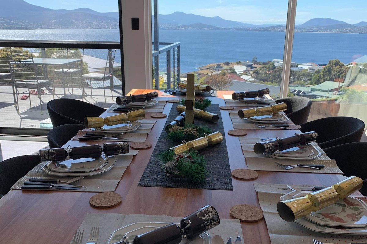 Tranmere Home with a View gallery image 4