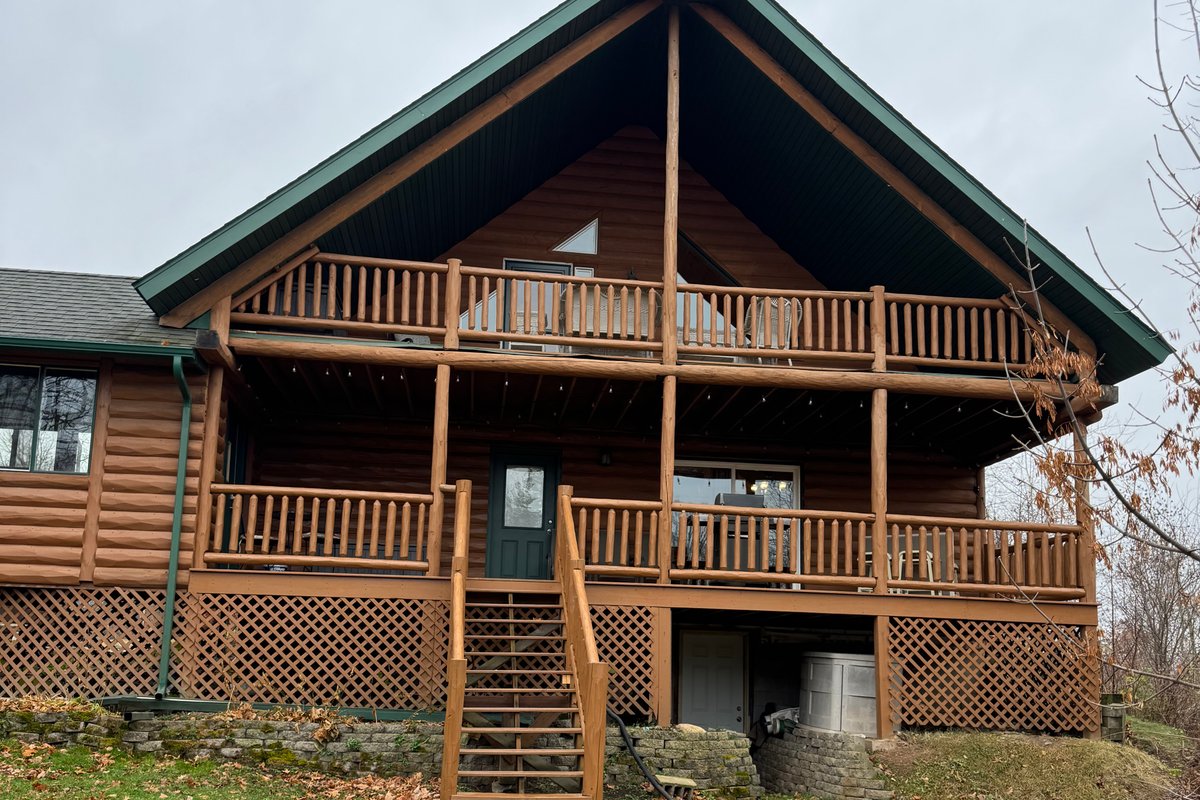 Large Pet-Friendly Family Cabins