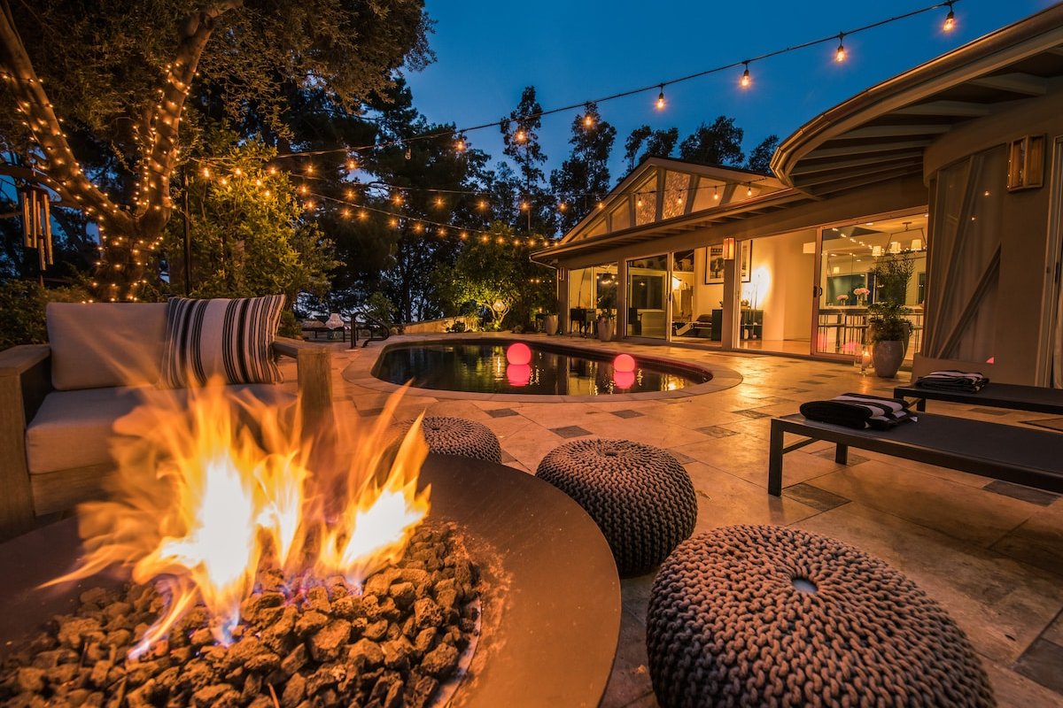 HOLLYWOOD HILLS LUXURY SANCTUARY, POOL, BAR & BBQ gallery image 2