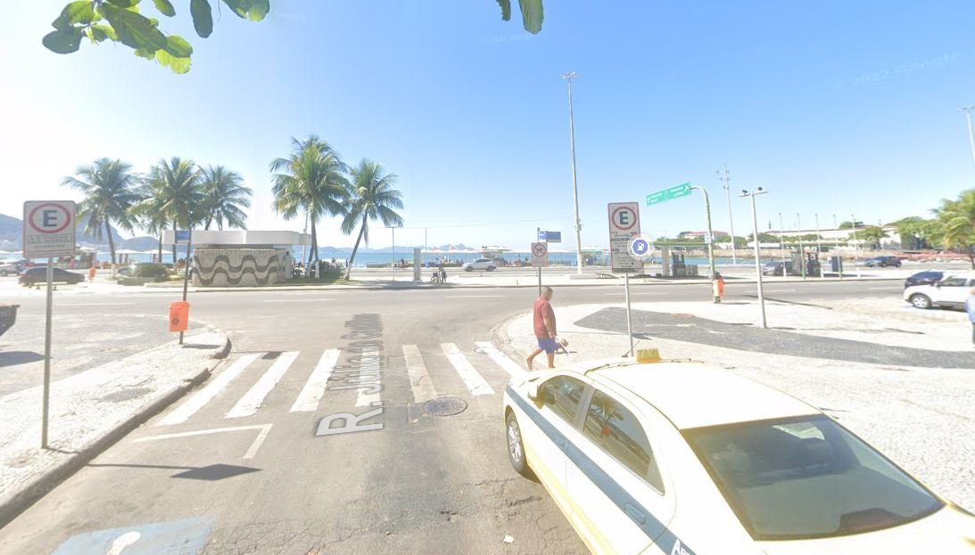 Conforto na quadra da praia de Copacabana /posto 6 gallery image 5