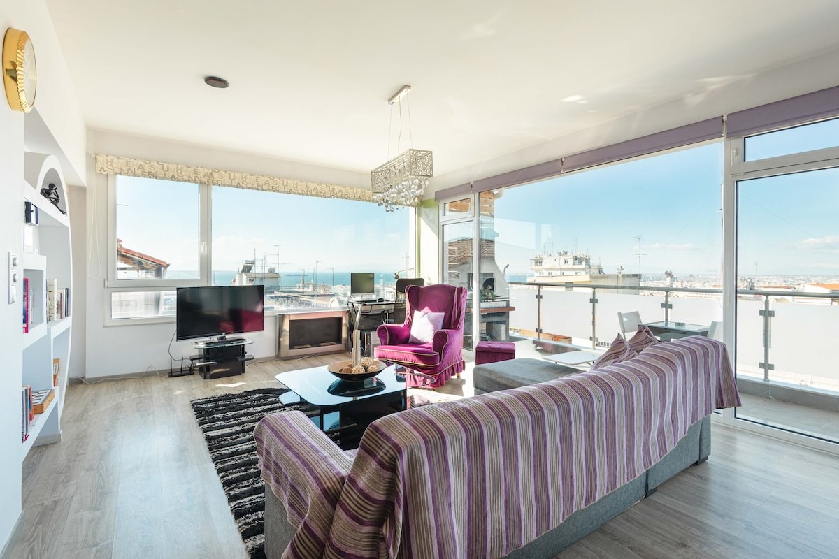 Arvanitidis Suites Presidential luxury suite gallery image 4