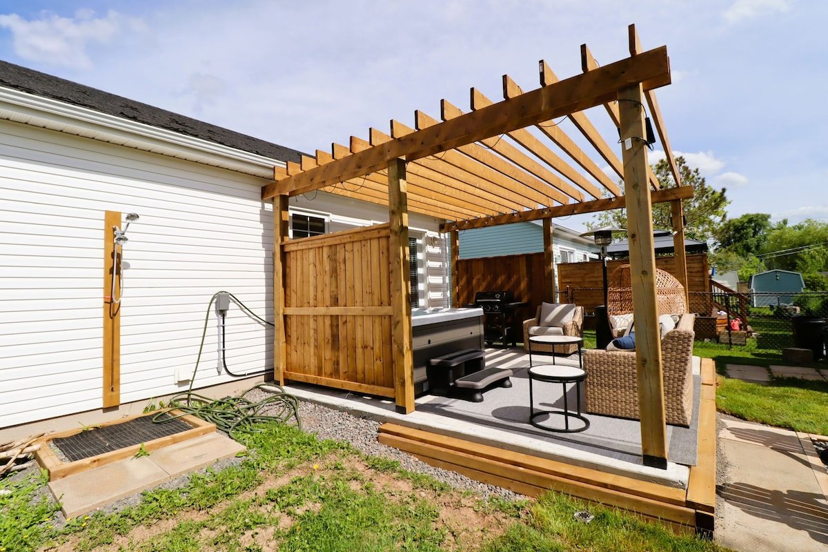 Parlee Beach |DogFriendly| Hot Tub | BBQ | Firepit gallery image 5