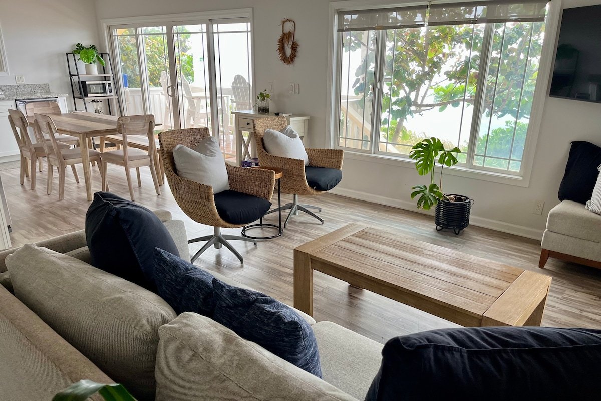 North Shore Beach House! gallery image 4