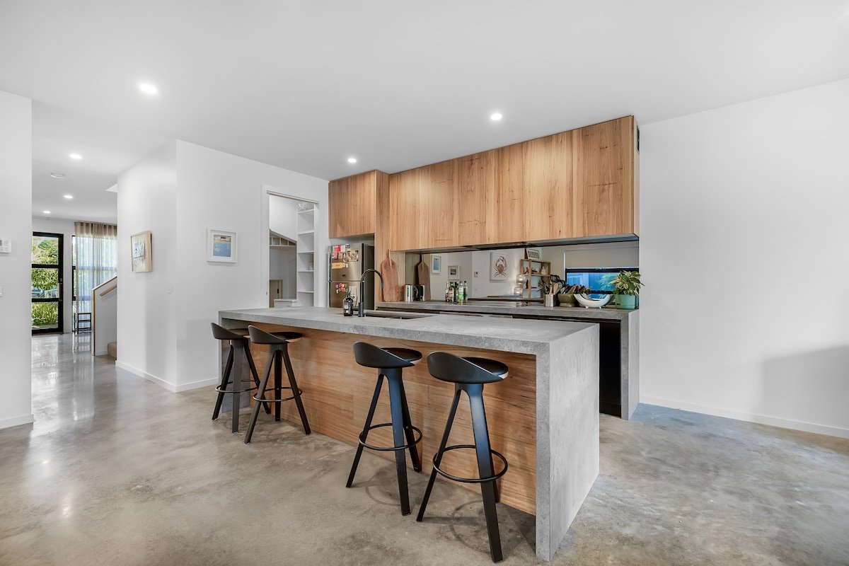 Barwon River retreat gallery image 3