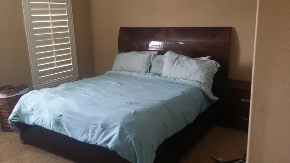 EDC Mini Castle 2 – Private Pool & Gazebo gallery image 5