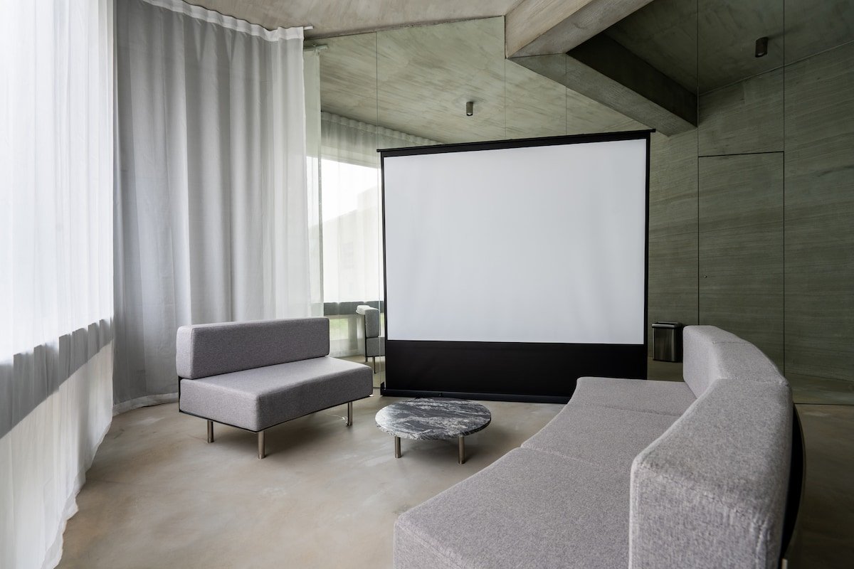 Modern Minimalist German Design/5 Minutes to Ximen gallery image 3