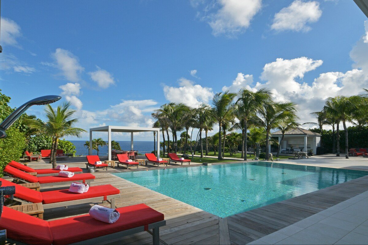 Good News gallery image 3