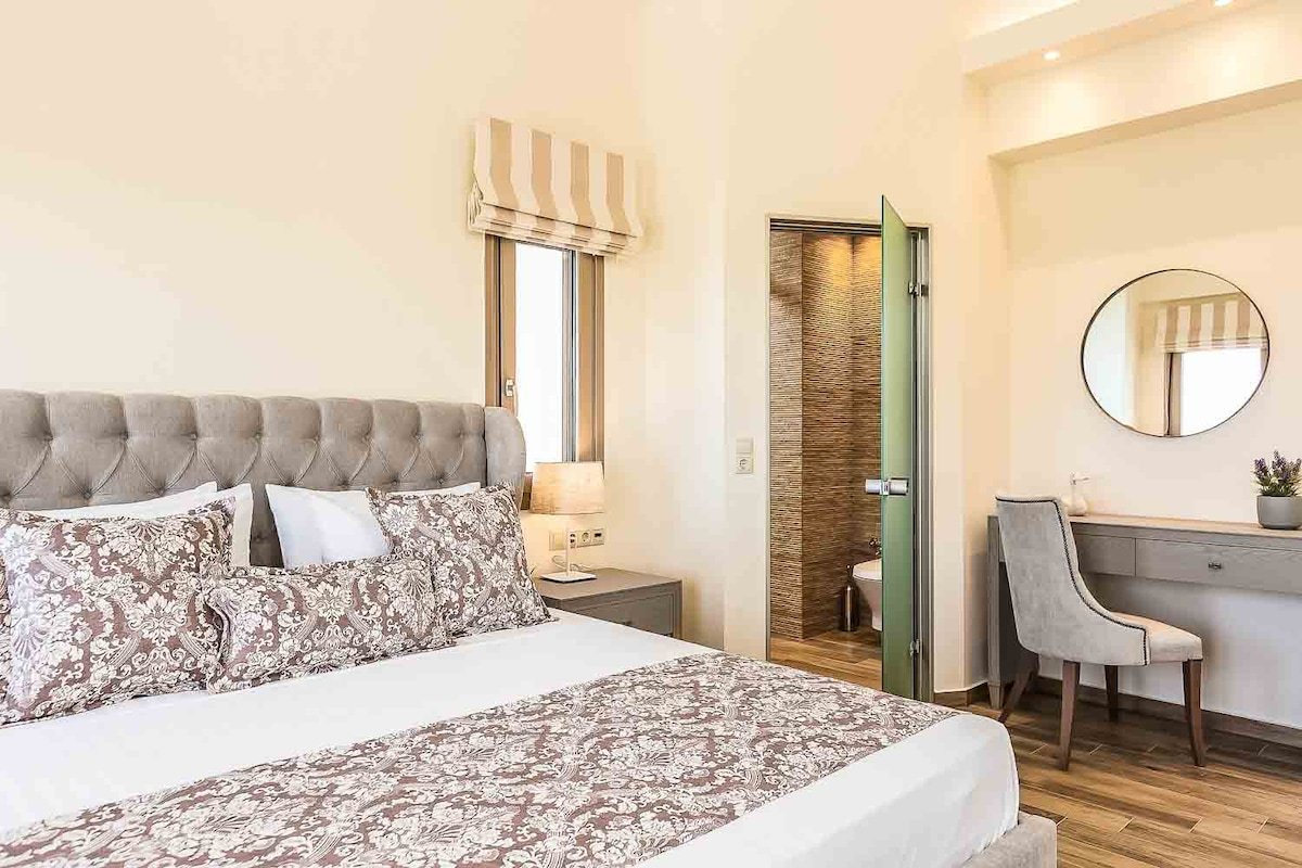 Aelia Residence gallery image 3