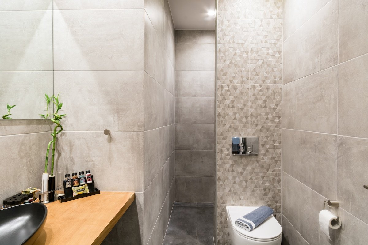 Walk to The Acropolis From a Penthouse in Koukaki gallery image 4