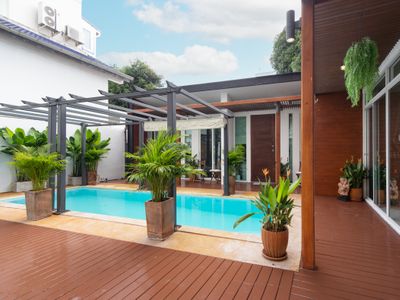 Luxury Pool Villa in Prime Location