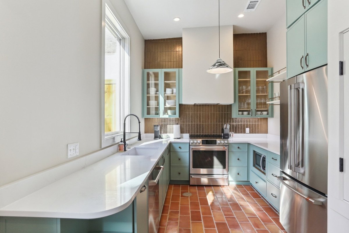 the Augustin | | 5BD+5BA Private Pool + Garage gallery image 2