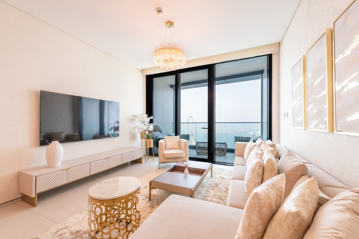 Gorgeous Apt wz Stunning Sea Views in Address JBR