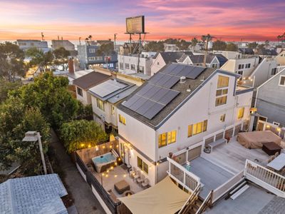 Mission Beach 3BR with Rooftop and Hot Tub