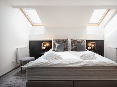 Trendy Unique Apt in Prague wth A/C – CORU House