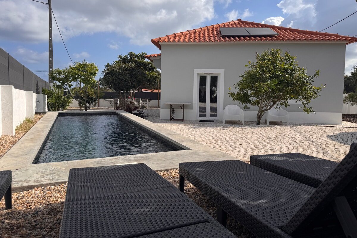 Praia Grande Home, 800m Beach, Pool, Work-Friendly gallery image 3