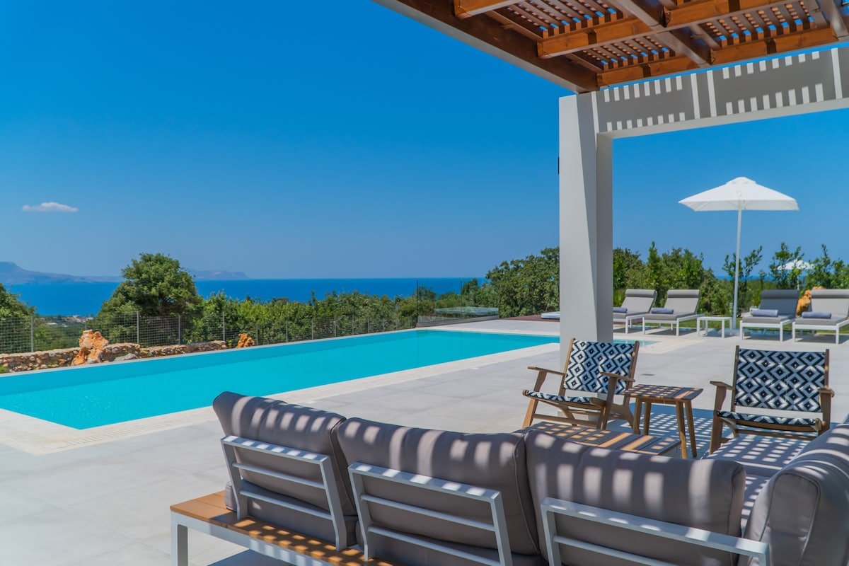 Carpe Diem Villa – Luxurious, 1.5km from the Beach gallery image 3