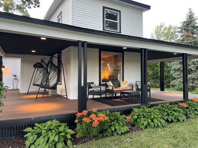 Cozy, historic 3 BR home with hot tub & Zen Den