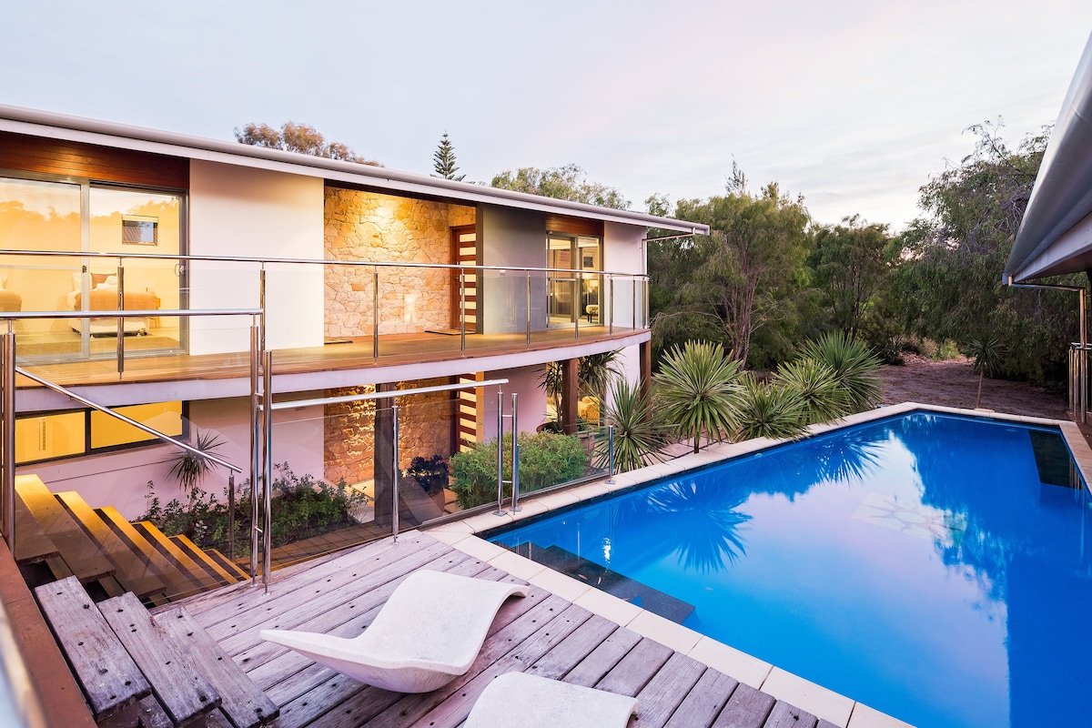 Wanderlust Beach House gallery image 2