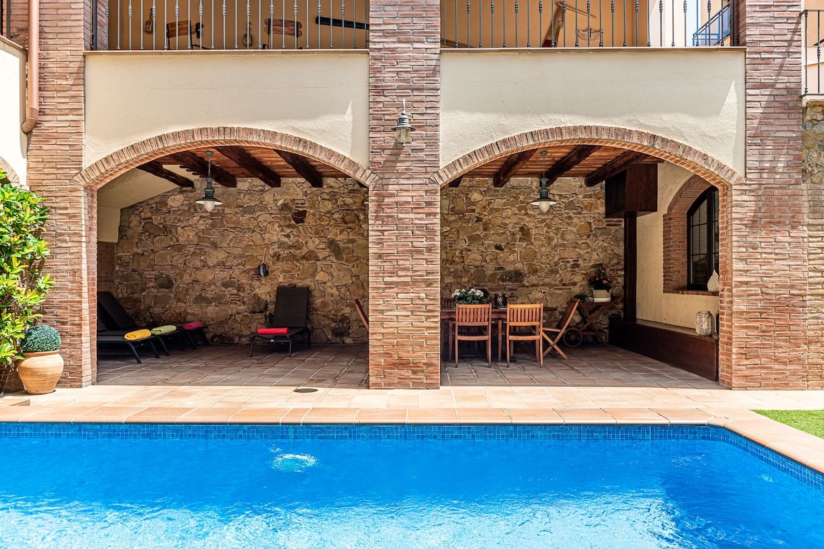 Exclusive! only 45 m. from the sandy beach gallery image 4