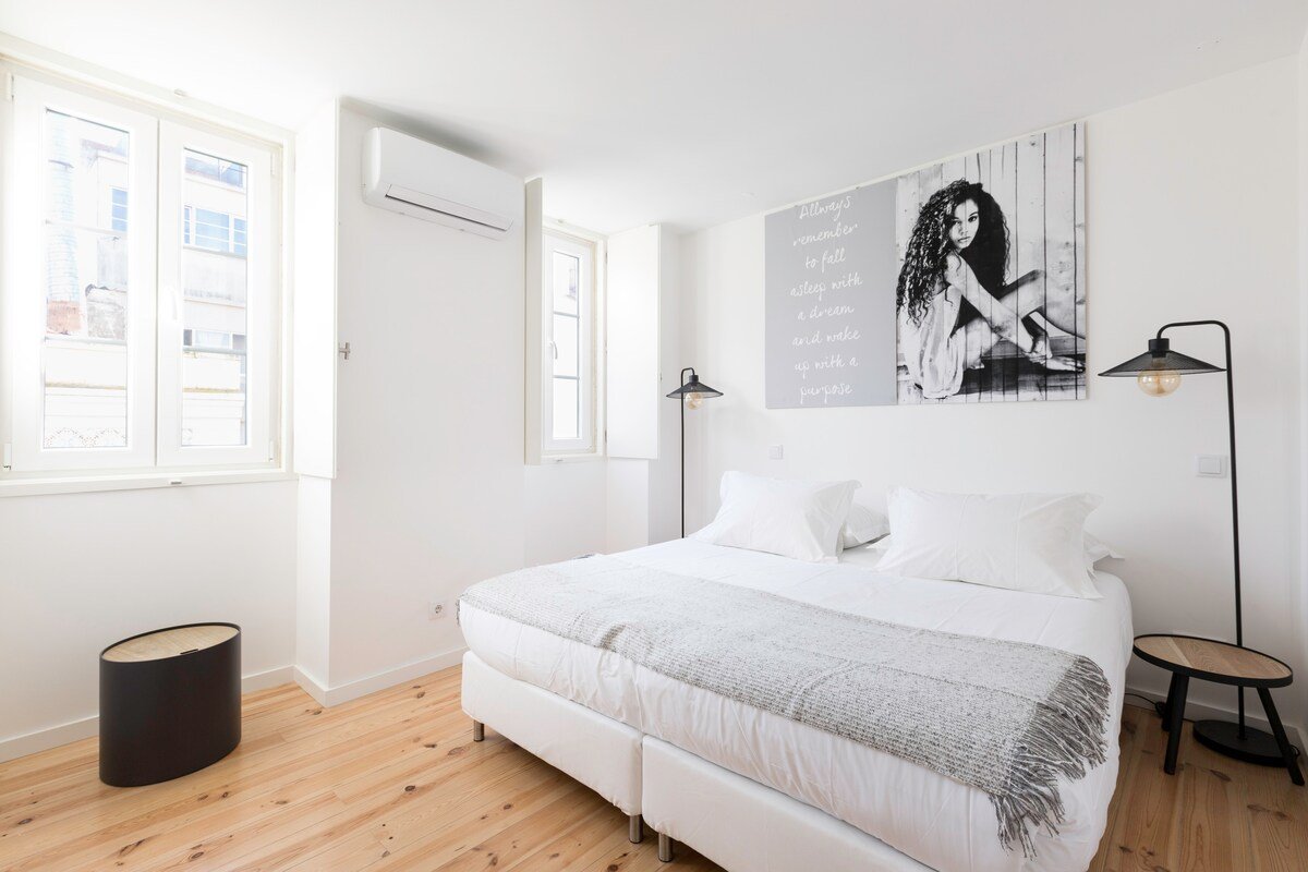MY LX FLAT Bairro Alto Design Panoramic View gallery image 3